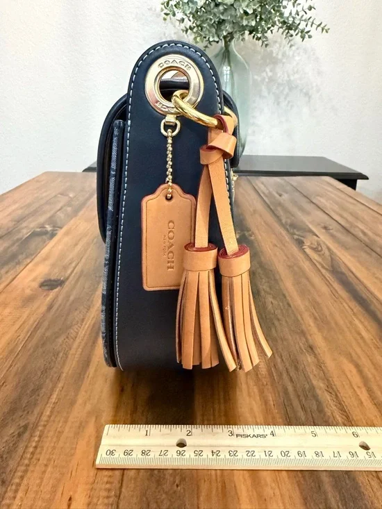 Coach Kleo Bag in Signature Chambray, Denim Blue - Picture 6 of 13